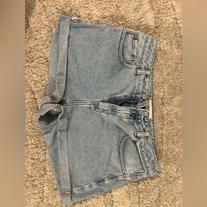 Pacsun light wash mom shorts